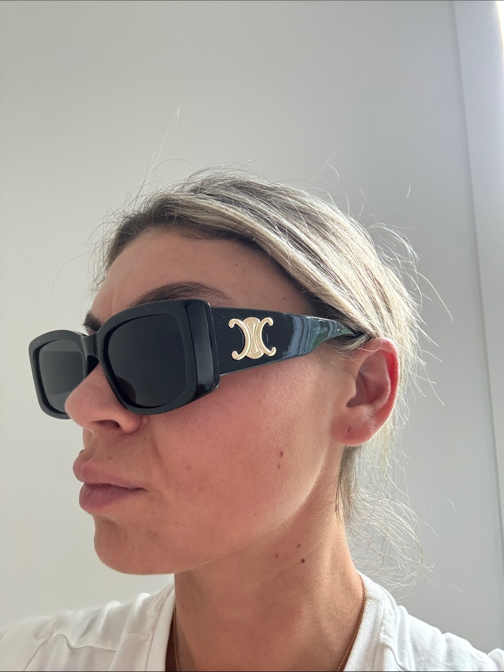 Sunnies - Picture 3 of 6